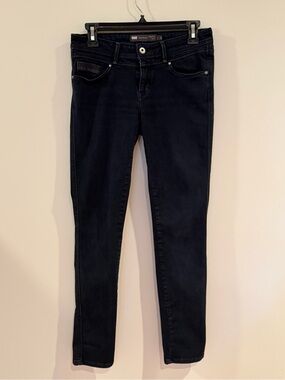 Levi's Women's Demi-Curve Modern Rise Skinny Jeans - Dark Navy/Black Wash